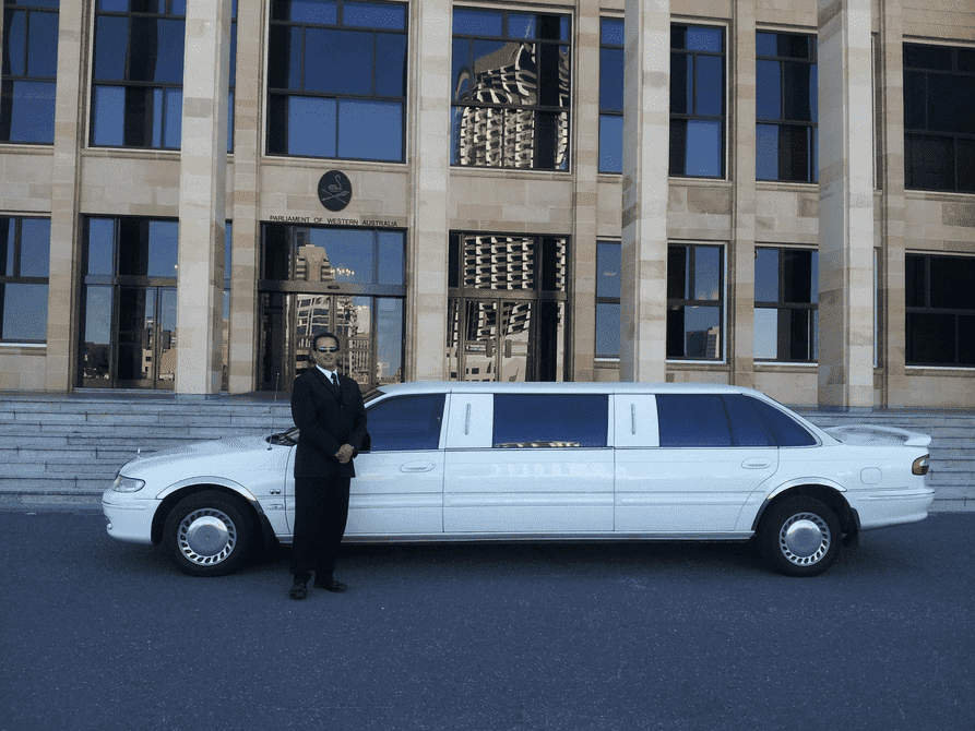 3 Tips for Hiring a Professional Luxury Limo Service in NYC